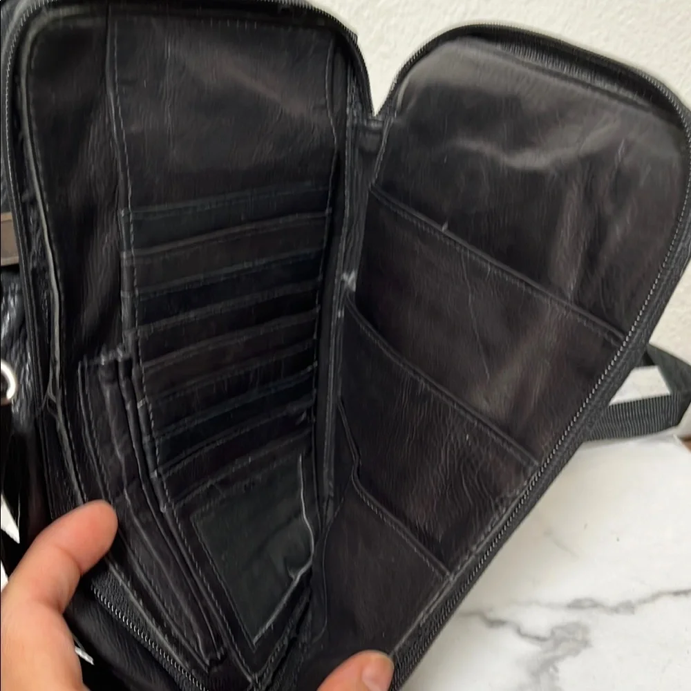 Wilsons Leather Vintage Black Travel Crossbody Bag